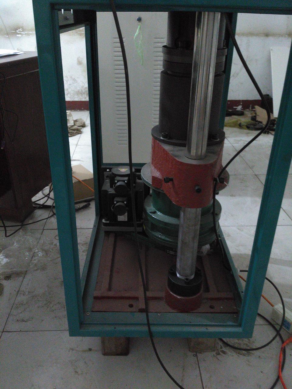 拉線電子尺位移傳感器在壓力試驗(yàn)機(jī)的應(yīng)用 拉線電子尺位移傳感器在壓力試驗(yàn)機(jī)的應(yīng)用