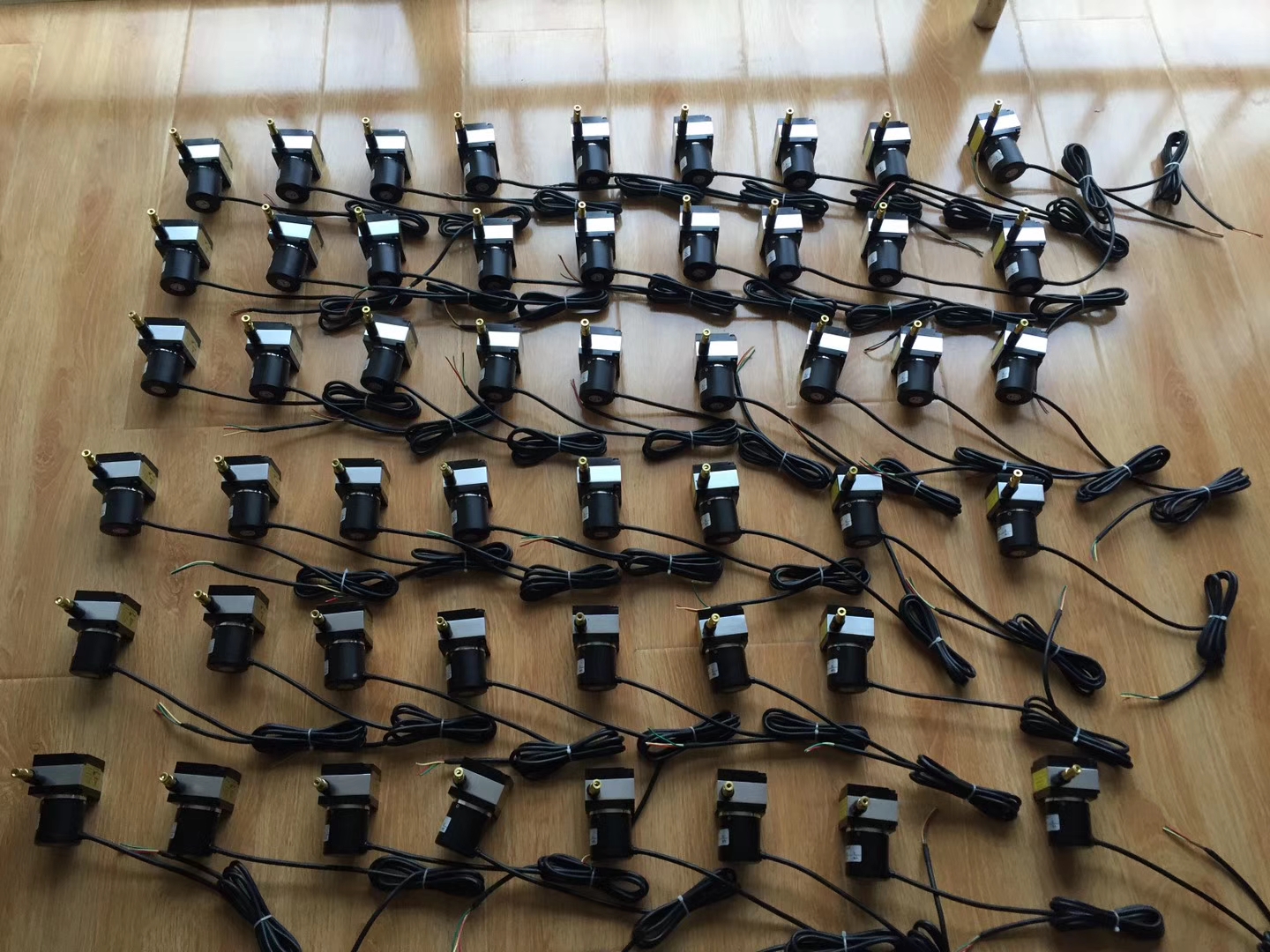 角度位移傳感器的工作原理 角度位移傳感器的工作原理