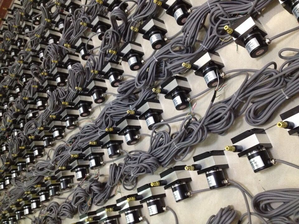 專業(yè)定制拉繩位移傳感器 專業(yè)定制拉繩位移傳感器