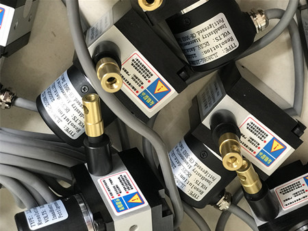 JL4-20mA電流拉繩位移傳感器的調(diào)試步驟 JL4-20mA電流拉繩位移傳感器的調(diào)試步驟