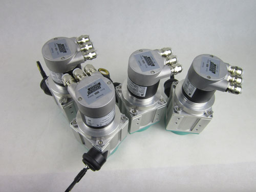 拉繩位移傳感器是實(shí)現(xiàn)測(cè)量位移及控制顯示移位的 拉繩位移傳感器是實(shí)現(xiàn)測(cè)量位移及控制顯示移位的