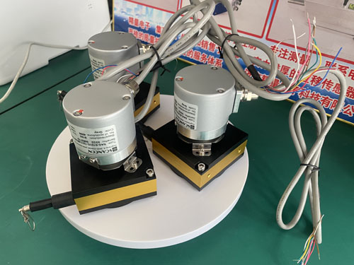 拉線位移傳感器通斷電時(shí)會(huì)產(chǎn)生瞬間的反向高壓 拉線位移傳感器通斷電時(shí)會(huì)產(chǎn)生瞬間的反向高壓