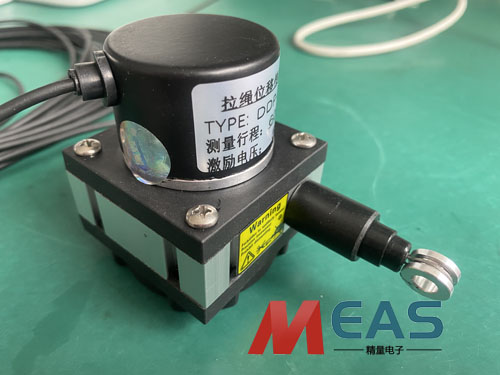 拉線位移傳感器具有毫米級(jí)別的測(cè)量精度 拉線位移傳感器具有毫米級(jí)別的測(cè)量精度