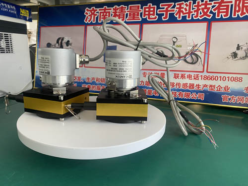 拉線位移傳感器通過調(diào)節(jié)內(nèi)部電路進(jìn)行補(bǔ)償漂移現(xiàn)象 拉線位移傳感器通過調(diào)節(jié)內(nèi)部電路進(jìn)行補(bǔ)償漂移現(xiàn)象