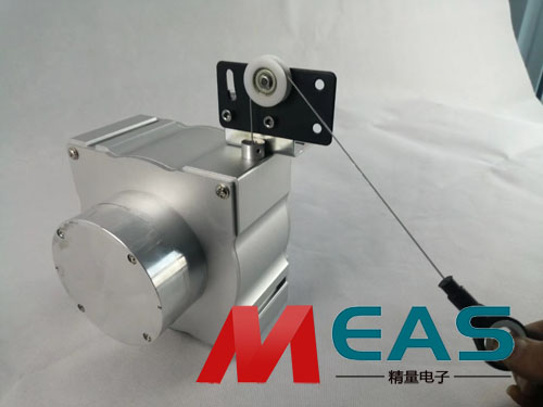 拉繩位移傳感器安裝導(dǎo)向輪也是一種使用方式 拉繩位移傳感器安裝導(dǎo)向輪也是一種使用方式