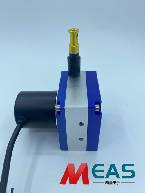拉線位移傳感器能夠穩(wěn)定地輸出精確的信號 拉線位移傳感器能夠穩(wěn)定地輸出精確的信號