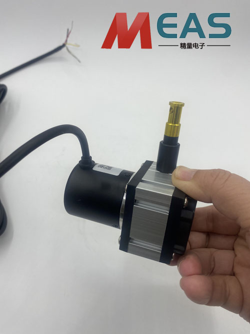拉繩位移傳感器依賴于高精度部件的選用 拉繩位移傳感器依賴于高精度部件的選用