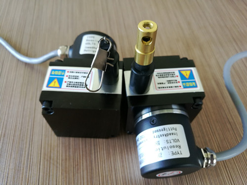 拉繩位移傳感器應(yīng)用在萬能試驗(yàn)機(jī)上的優(yōu)勢(shì)有哪些