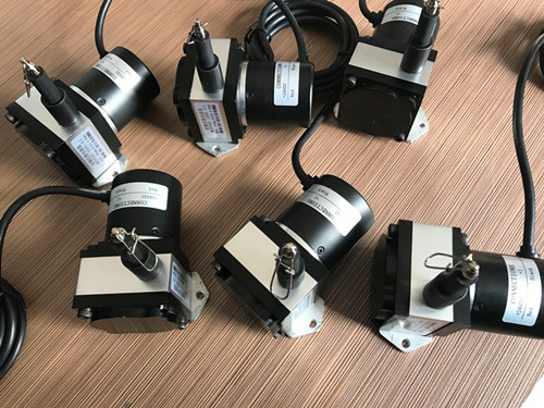 砂光機專用模擬型電壓輸出距離傳感器